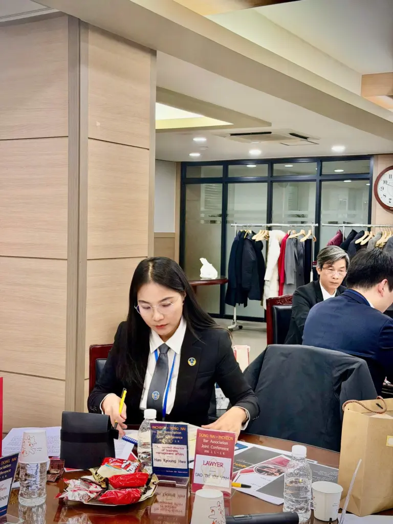 Tham dự phiên hội thảo chung với luật sư Incheon